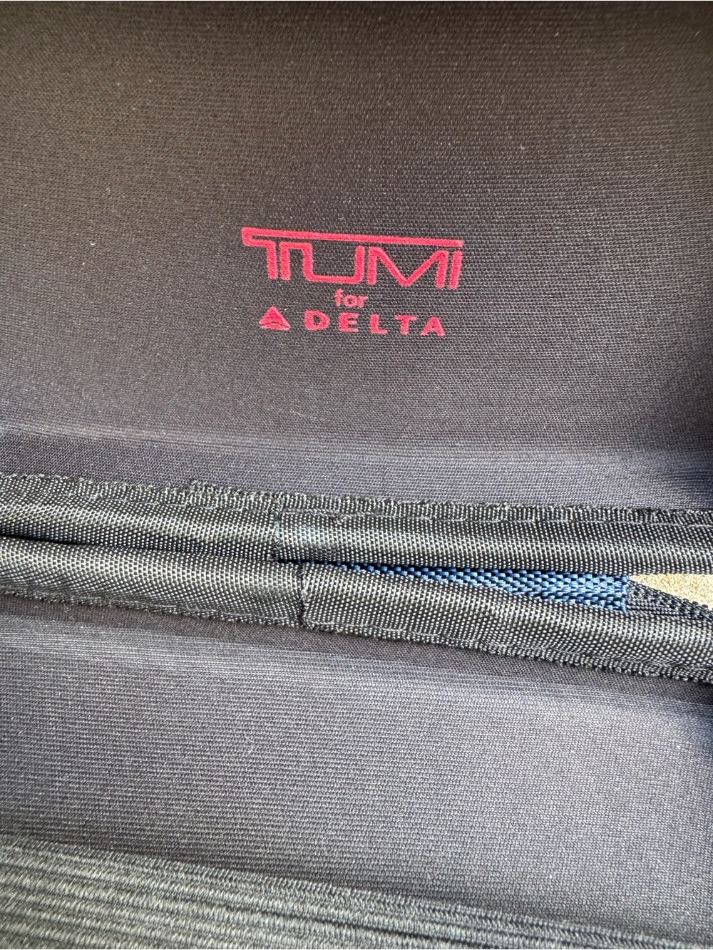 Tumi Black Men's Toiletry Bags Set - Three-Piece Dopp Kit Collection - Picture 8 of 9
